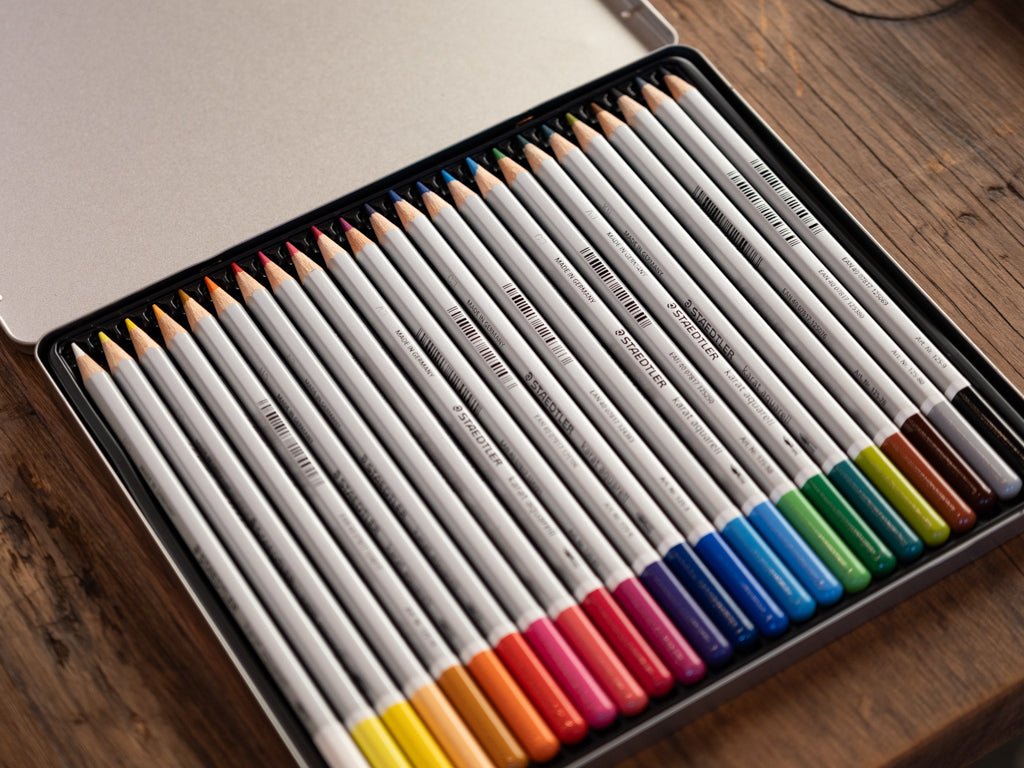 色鉛筆 - 画材