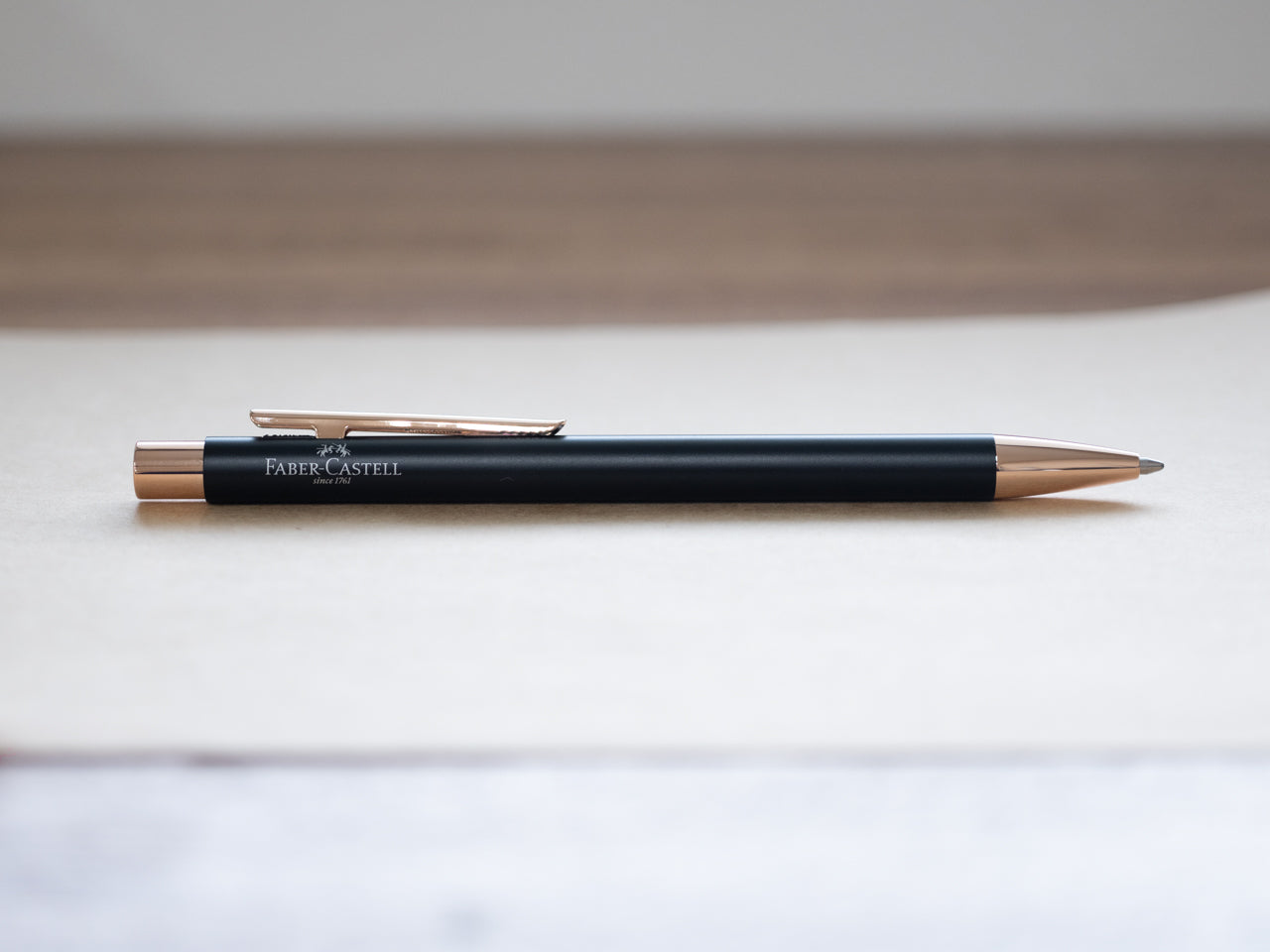 FABER-CASTELL ネオスリム ボールペン ブラック&ローズゴールド