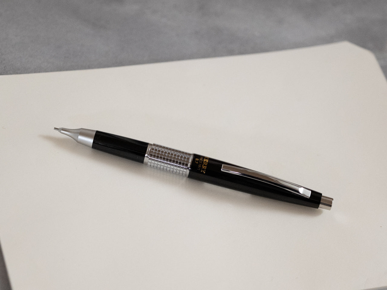 ぺんてる 万年CIL KERRY 逆輸入版 シャープペンシル 0.7mm