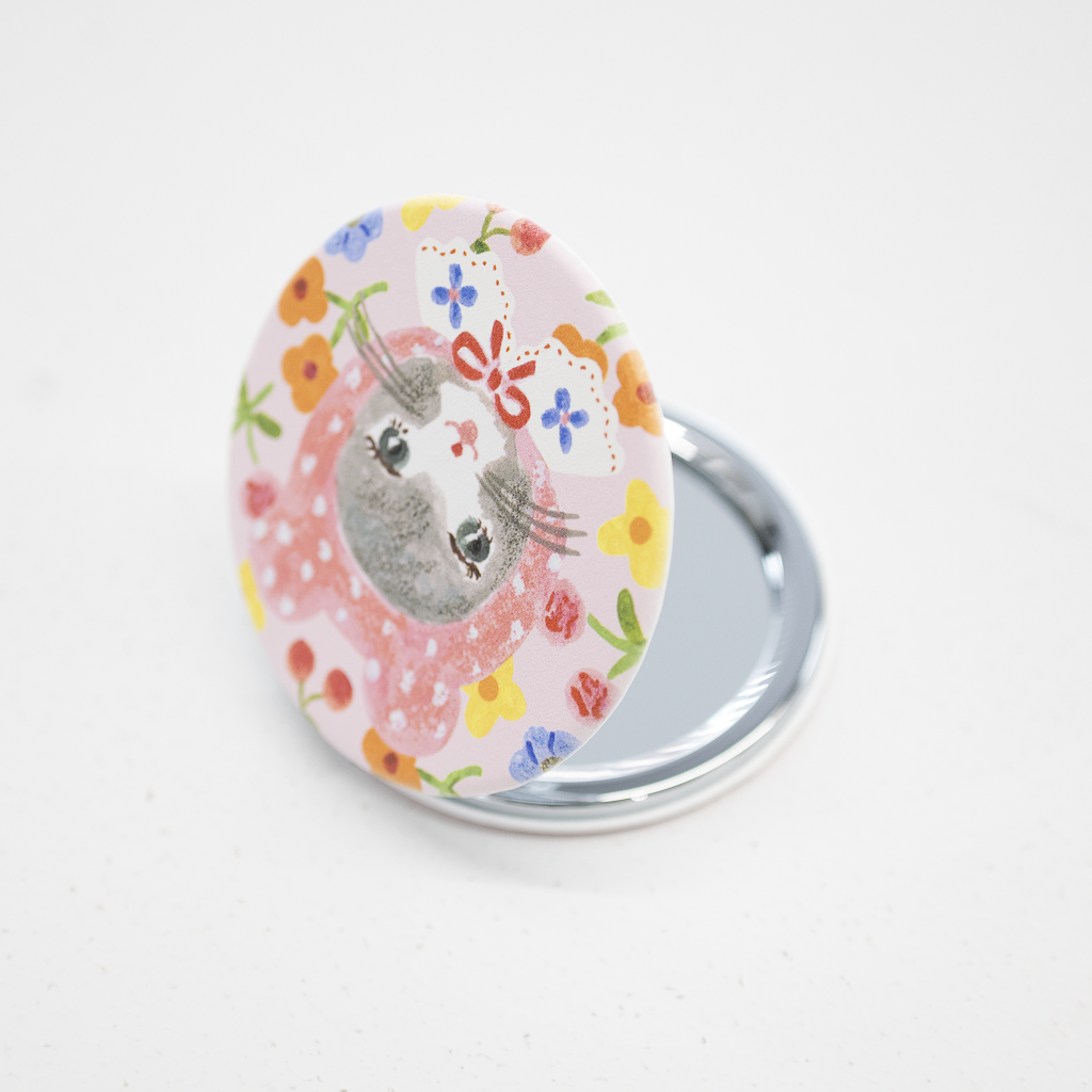 コンパクトミラー AikoFukawa「niko niko mirror」 – 文化堂 │ Pentonote