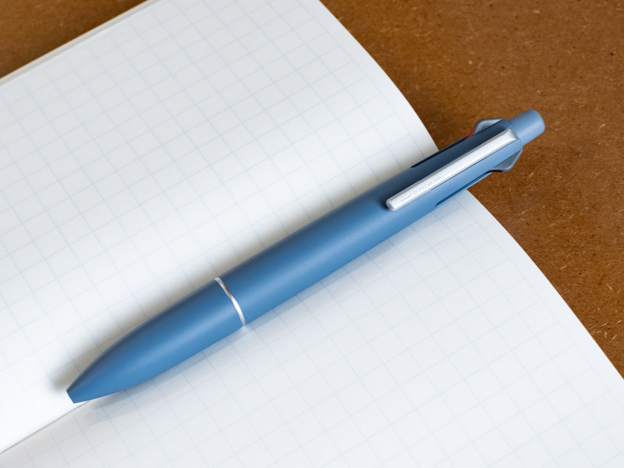 ジェットストリーム 多機能ペン 4&1(Lite touch ink搭載)