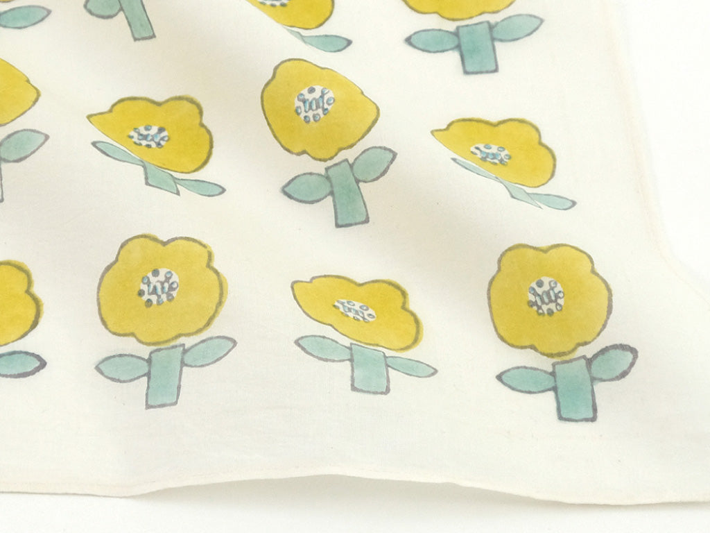 カメリアのブロックプリントハンカチ