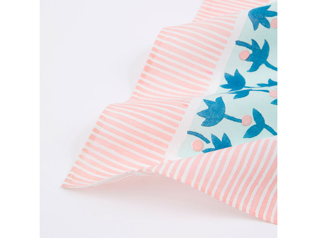 shesay 北欧ベリーのスイートな ブロックプリントのハンカチ