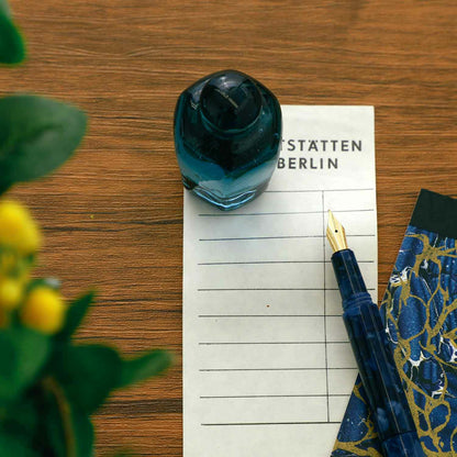 アタシェ　再生ガラス ペーパーウエイト