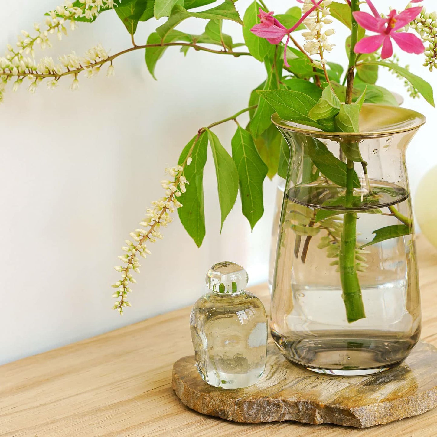 アタシェ　再生ガラス ペーパーウエイト