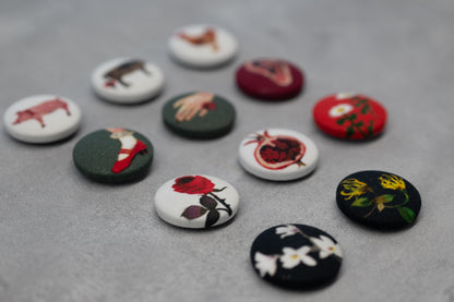 スゲノマロ-くるみボタンのマグネット