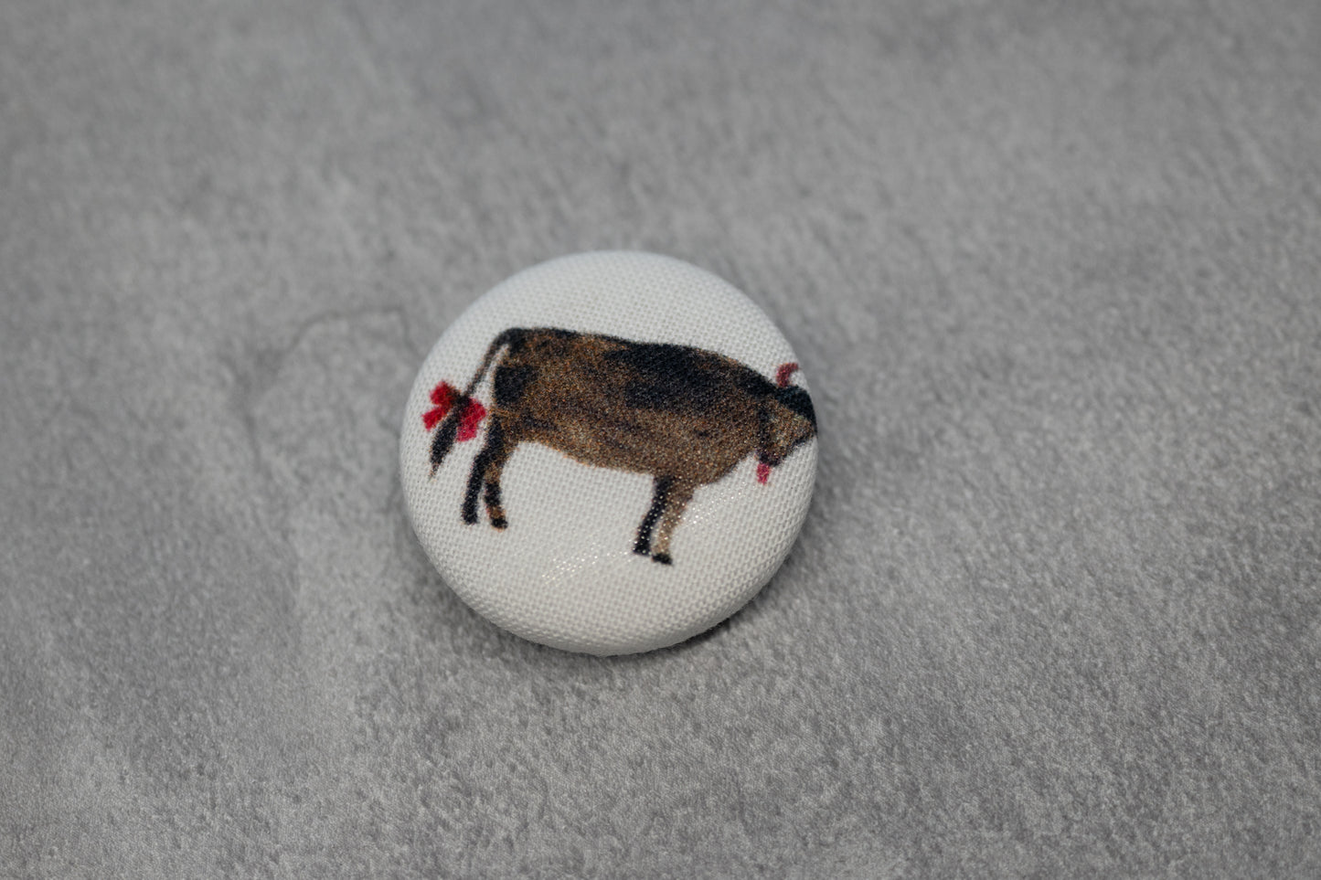 スゲノマロ-くるみボタンのマグネット