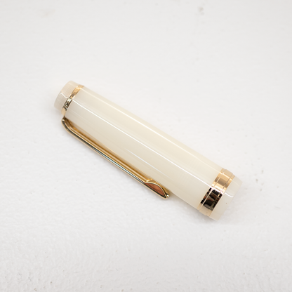 Fonte biiro 万年筆