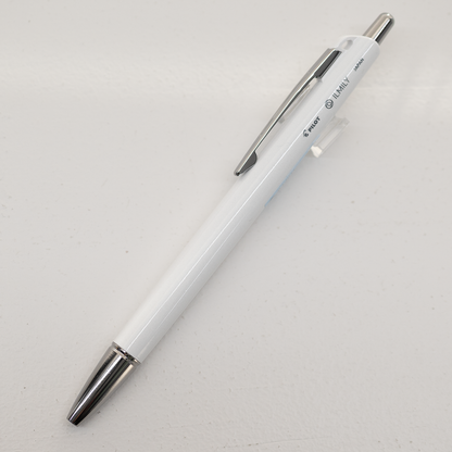 ILMILY 手元コーデ ホワイトクリスマス ボールペン