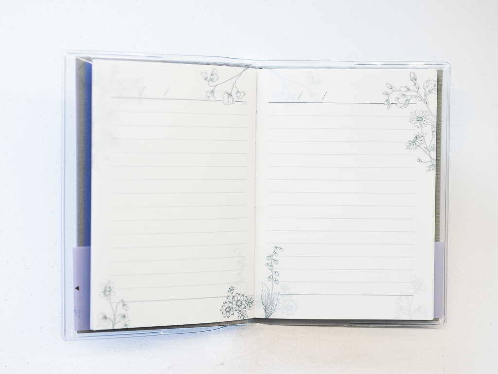 「花に想いをのせて綴る」 花ことば日記 1日1ページ B7